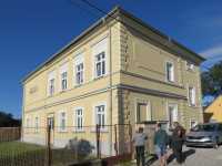 Chanovice – Defurovy Lažany – Rekonstrukce a nové využití obecné školy 